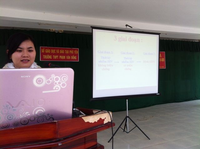 Ngoại khóa HIV/AIDS - Trường THPT Phạm Văn Đồng