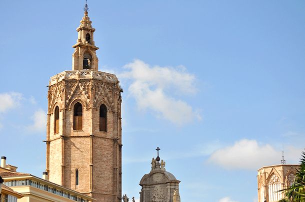 valencia, downtown, fashion blogger tourism center of the city, spanish cities