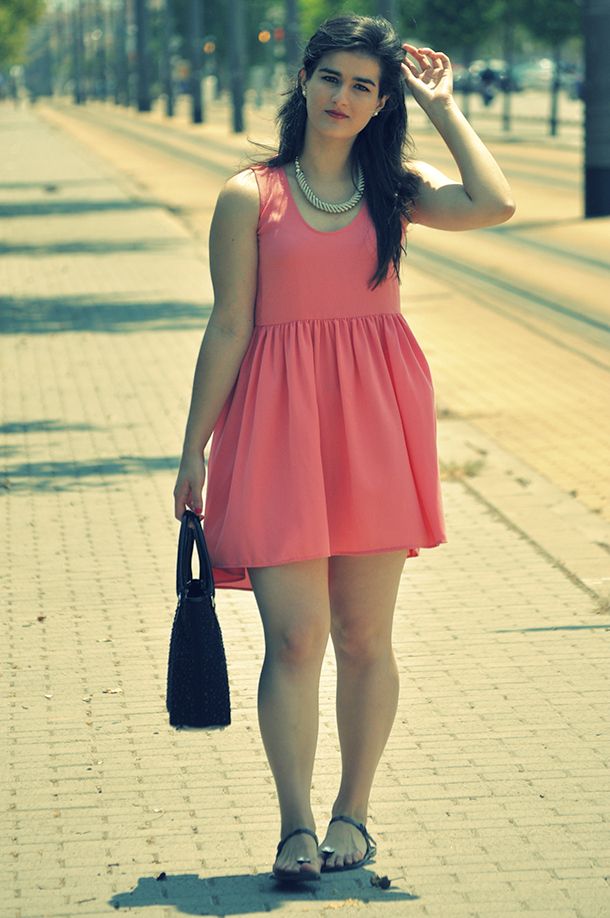 something fashion, trip, tail dress, mango, pink, summer outfit, ideas for traveling, italy, milan, flat sandals