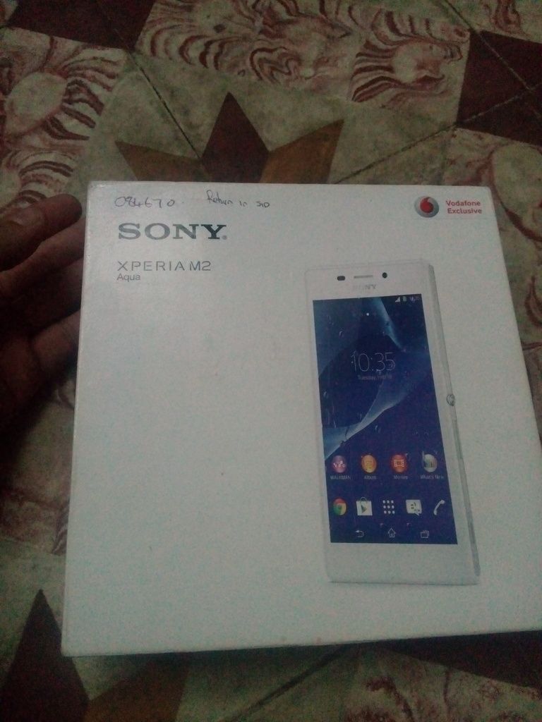 Sony Experia M2 Aqua + linh tinh